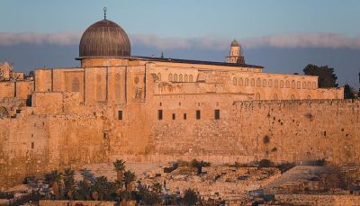 نحو 250 مستوطن إسرائيلي يقتحمون المسجد الأقصى