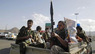 البيضاء: مقتل وإصابة 11 من ميلشيات الحوثي في اصطدام طقم لهم بشاحنة