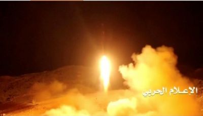 مصدر عسكري يمني: إيران تهرب الصواريخ للحوثيين على شكل قطع غيار عبر السواحل 