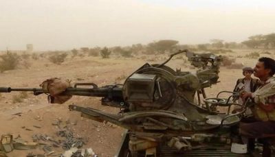 الجوف: الجيش يسيطر على مواقع جديدة قرب الحدود السعودية ويقتل قيادي حوثياً ويأسر آخر