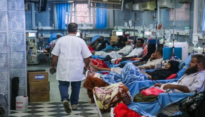 مستشفى الثورة بتعز يستغيث: المئات من مرضى الفشل الكلوي مهددون بالموت