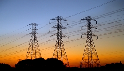 اليمن تدعو القطاع الخاص العربي والخليجي للاستثمار في مجال الطاقة الكهربائية