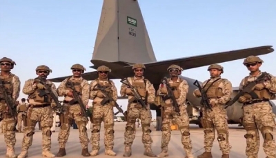 قوة سعودية وآليات عسكرية تصل إلى ميناء نشطون بمحافظة المهرة