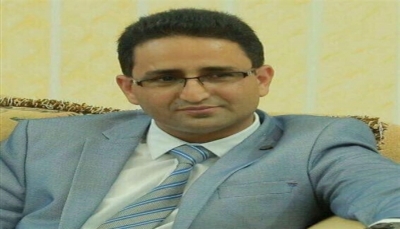 مسؤول يمني: أي حل لا يعيد ميناء الحديدة للشرعية لن تقبل به الحكومة