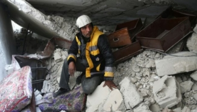 مسعفون ينقذون المدنيين من الغارات قرب دمشق ويعجزون عن حماية عائلاتهم