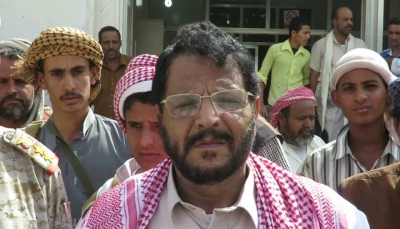 مصدر لـ"يمن شباب نت": الرئاسة تستدعي محافظ شبوة عقب اتهامه بتهريب اسلحة للحوثيين