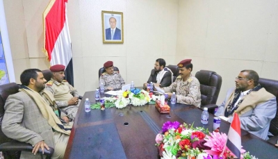 المقدشي يطلع على سير العمليات العسكرية في صعدة معقل المليشيا الحوثية