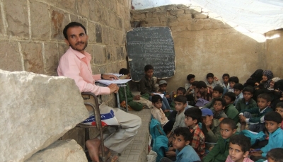 الحرب في اليمن دفعت نصف مليون طفل خارج مقاعد الدراسة