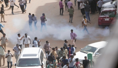 السودان.. ثورة الخبز تطيح بالبشير بعد أربعة أشهر من اندلاعها