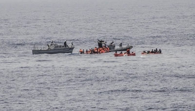مصرع 70 مهاجرا إثر غرق قاربهم قبالة السواحل التونسية
