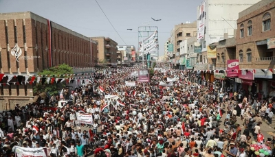 تعز: مهرجان حاشد وعرض كرنفالي بمناسبة ذكرى ثورة 26 سبتمبر