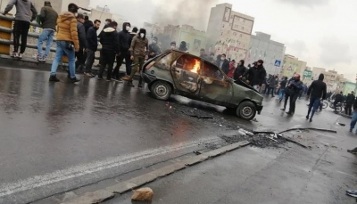 عقب احتجاجات البنزين بإيران.. روحاني يعلن "لا يوجد لدينا خيار" واعتقال ألف متظاهر