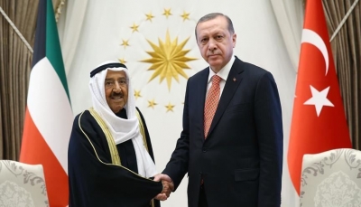 في اتصال هاتفي.. أردوغان يبحث مع أمير الكويت التطورات الإقليمية