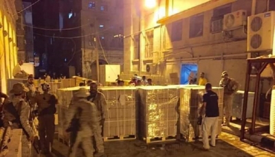 عدن: مليشيات الانتقالي الإماراتي تستولي على 7 حاويات تحمل أموالاً للبنك المركزي