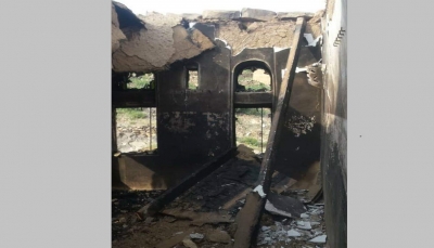 صنعاء: ميلشيات الحوثي تهدم  وتحرق منزل مواطن في مديرية "الحيمة"