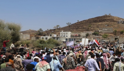 وصفتها بـ"البلطجة".. تعز: أحزاب سياسية تدين الاعتداء على مسيرة المواسط وتطالب المحافظ بالتحقيق