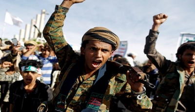 وصفتها بـ"المعسكرات".. الحكومة تحذر من مخاطر المراكز الصيفية للحوثيين