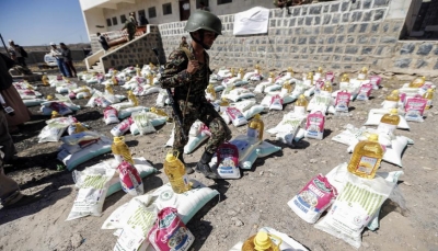 يريدون المساعدات لمسؤوليهم ومقاتيلهم.. رايتس ووتش: لدى الحوثيين سجل فظيع في منع الإغاثة باليمن