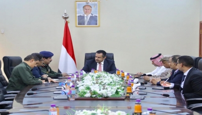 رئيس الوزراء: اقتحام الوزارات في عدن "محاولة بائسة" لإفشال اتفاق الرياض