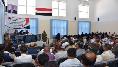 محافظ تعز يوجه بتحصيل كافة الموارد وتوجيهها لدعم "معركة التحرير"