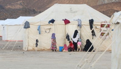 منظمة أممية: الأسر اليمنية النازحة لا تستطيع تحمل تكاليف الحياة جراء ارتفاع الأسعار