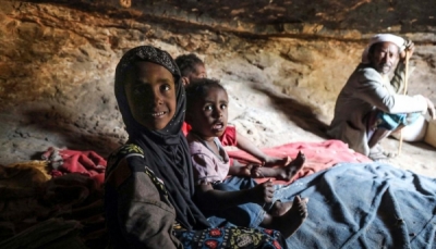 الحرب والمجاعة وكورونا والسيول... الأمم المتحدة: الوضع الإنساني في اليمن "يسقط من حافة هاوية"