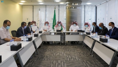 الحكومة والانتقالي يؤكدان وقف التصعيد واستكمال تنفيذ "اتفاق الرياض"