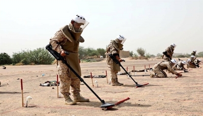 مأرب.. مسؤول عسكري يدعو المدنيين في "رحبة" إلى عدم الاقتراب من الأجسام المشبوهة