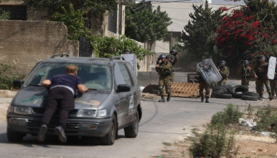 استشهاد فلسطيني إثر تنفيذه عملية طعن.. وإصابة العشرات في مواجهات مع الاحتلال الإسرائيلي 