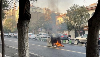 إيران.. الداخلية تتوعد المحتجين بـ"أحكام رادعة" والجيش يتعهد بمنع "أي تدخل أجنبي" 