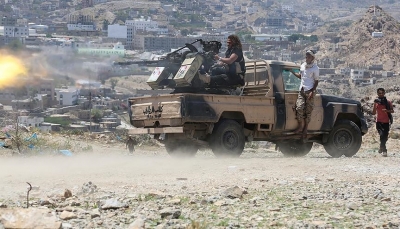 قوات الجيش تُحبط محاولة تسلل لمليشيا الحوثي بعد اشتباكات عنيفة شمالي تعز