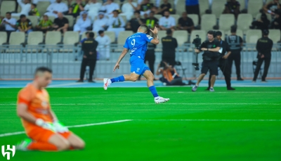 الهلال يتفوق على الإتحاد بريمونتادا مثيرة في كلاسيكو الدوري السعودي