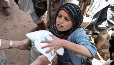 النرويجي للاجئين: أسر يمنية تُركت دون مساعدات إنسانية مع انهيار دعم المانحين الدوليين