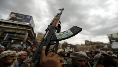 حملة الحوثيين القمعية ضد القطاع المدني تقضي على أمل مساعدة اليمنيين وتزيد عُزلة البلاد