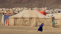 مأرب.. عشرات الأسر أجبرت على النزوح من المنازل المستأجرة إلى المخيمات
